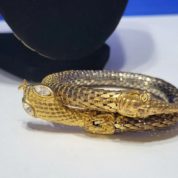 Vintage Gold Metal Mesh Snake Necklace and Bracelet Set - Picture 12 of 16